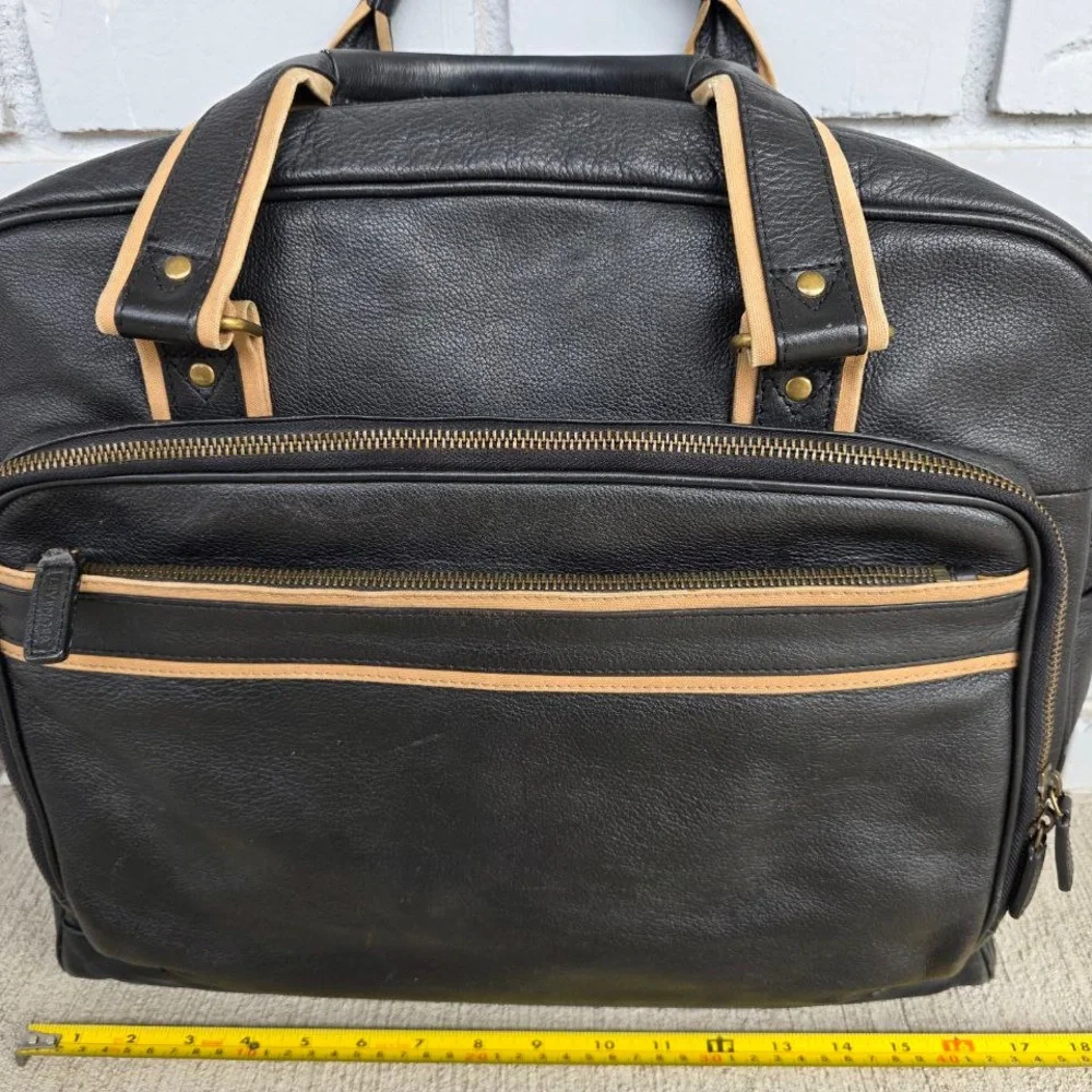 Levenger Black Leather Briefcase / Laptop Bag – 17” Wide